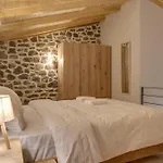 θριές παρνασσός