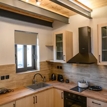 θριές παρνασσός Chalet