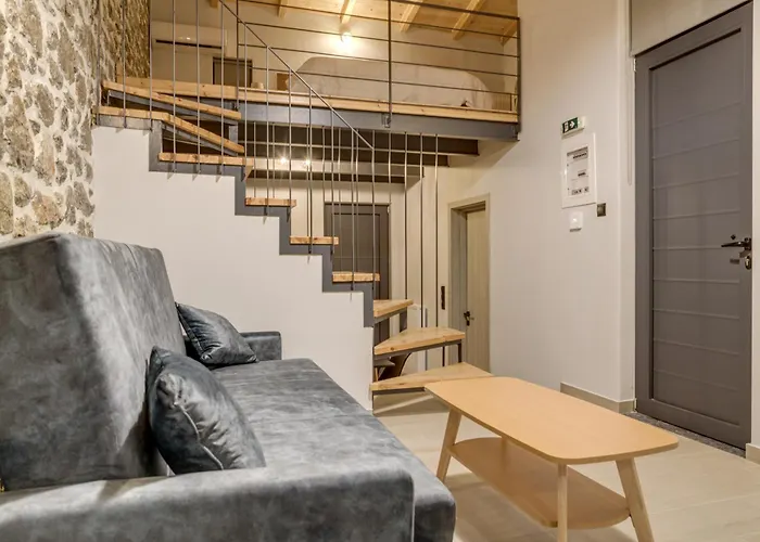 Θριές Παρνασσός Chalet *