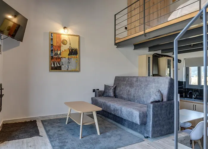 Θριές Παρνασσός Chalet Kalívia